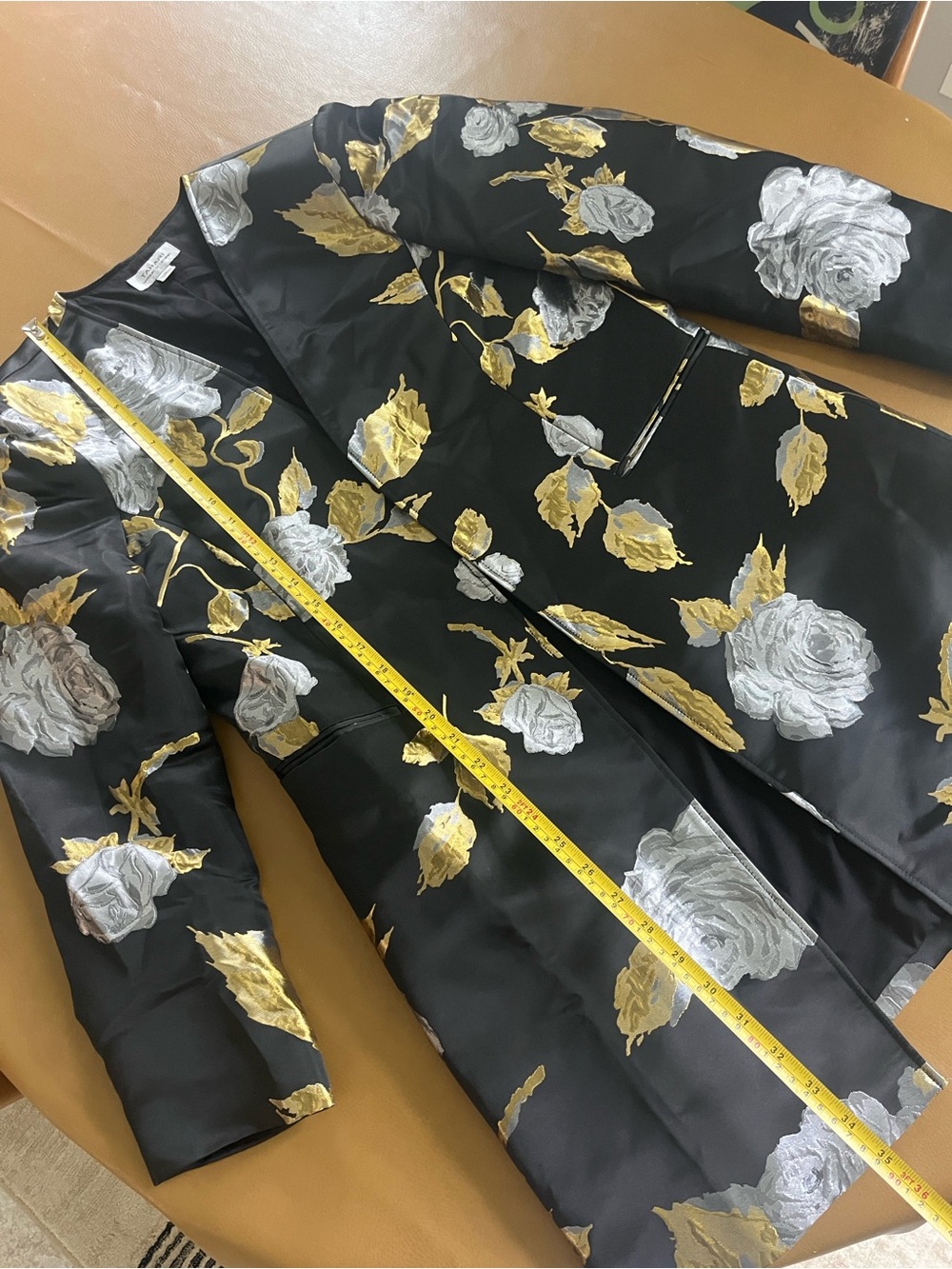 Tahari Black Long Blazer with Gold and Silver Floral Jacquard - Picture 5 of 8